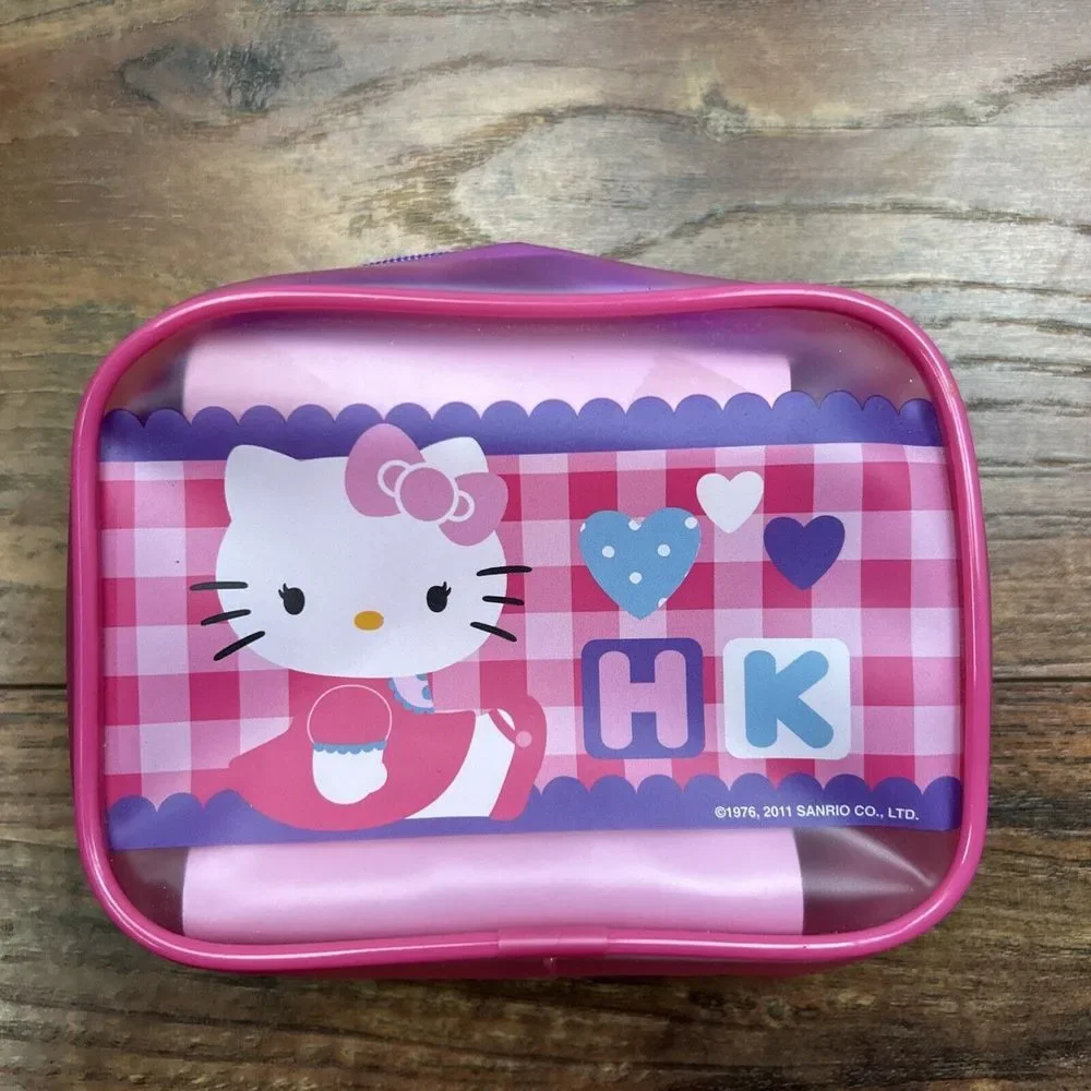 2011‎ Hello Kitty Bubble Bath Decanter Figure 2 Outfits Storage Bag Fizzies **